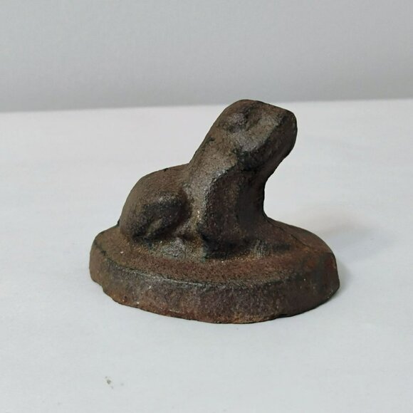 Antique Cast Iron Frog Paperweight, Metal Animal Figurine Mini Door Stop - Picture 1 of 9